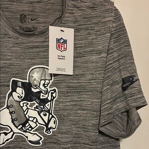Dallas Cowboys Nike Heather Gray Football Horse Medium NFL Official T-Shirt